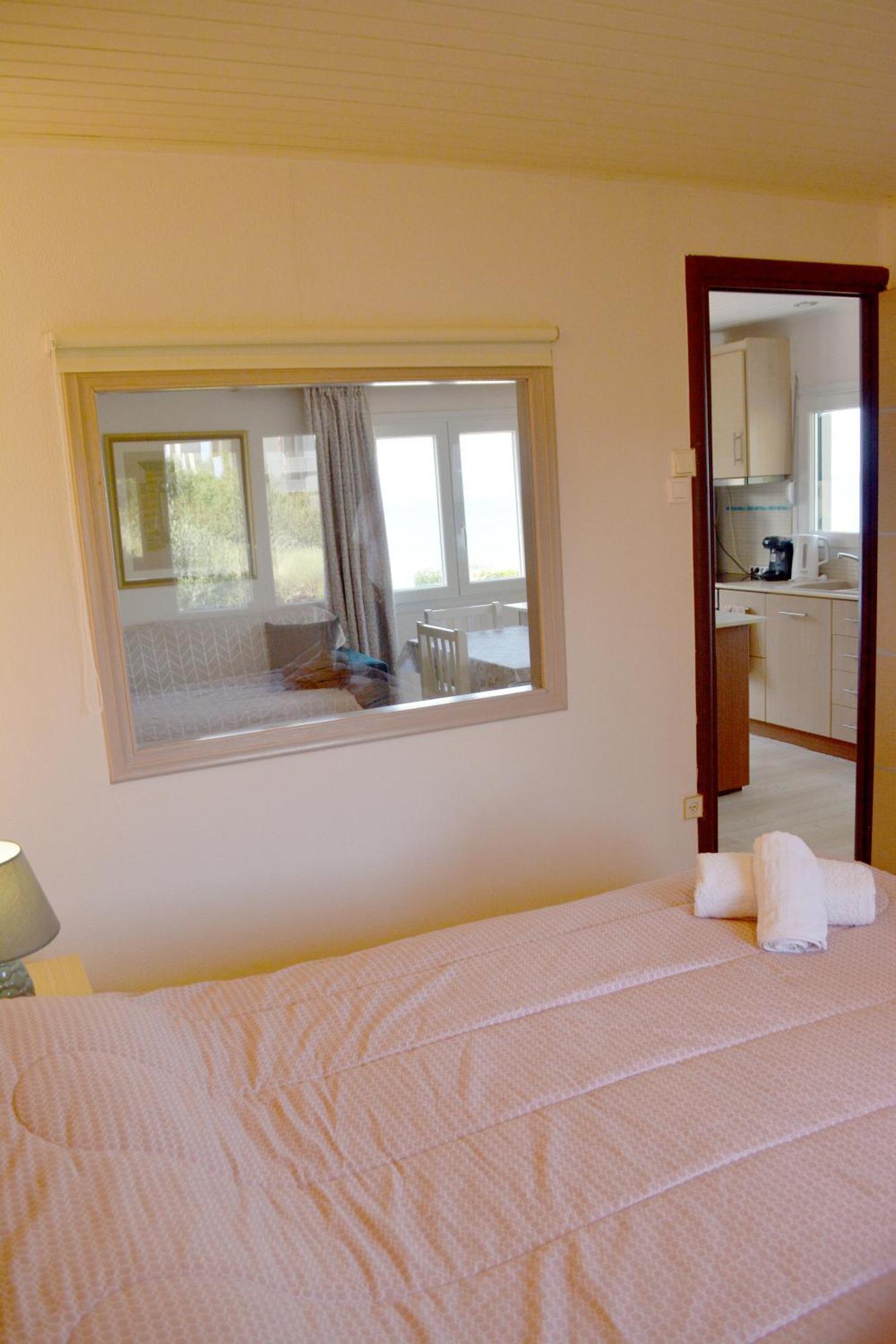 Aegean Bliss Residences Karfas Exteriör bild