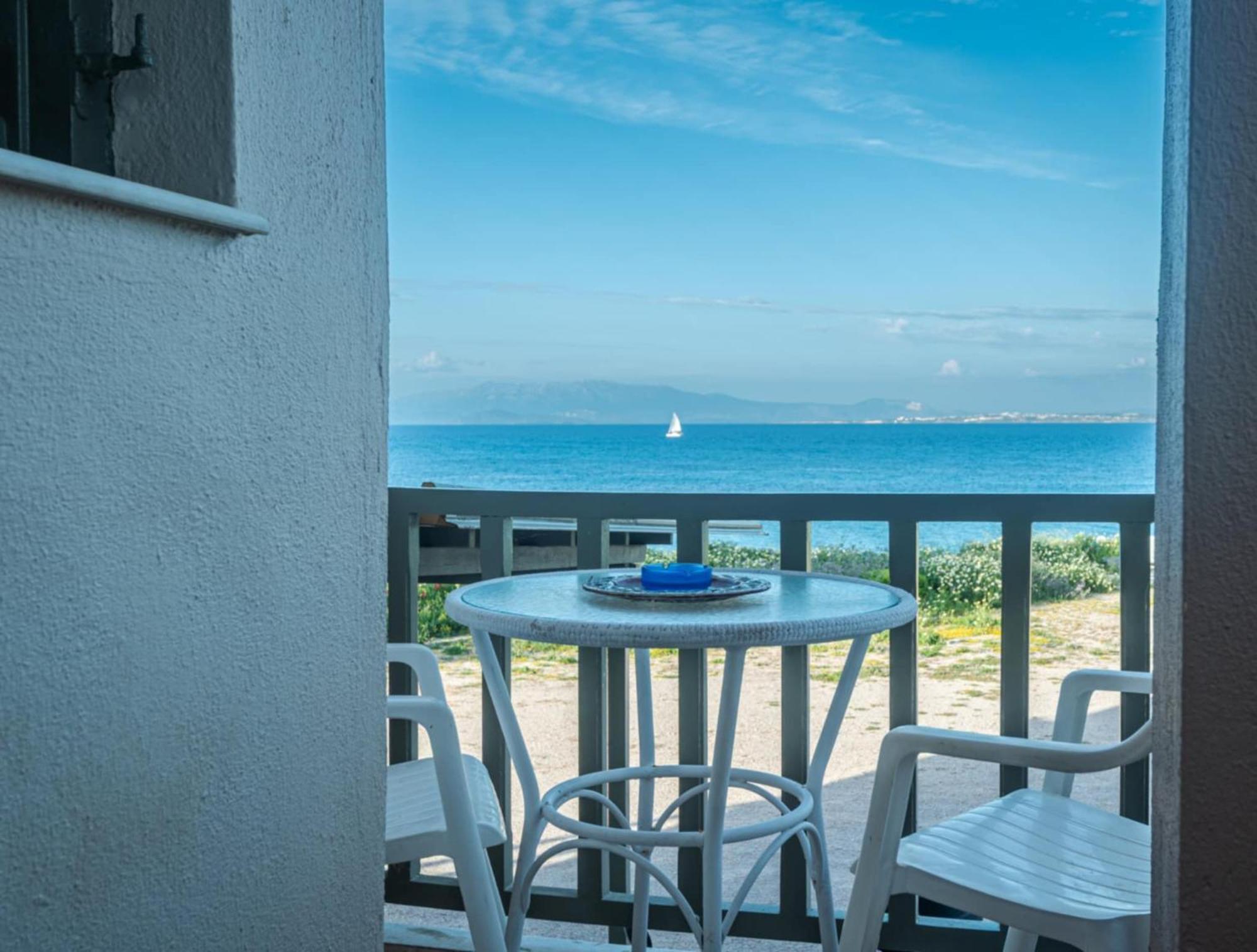 Aegean Bliss Residences Karfas Exteriör bild